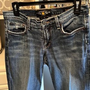 Lucky Brand women’s easy rider jeans. Size 8/29  38 inches in length